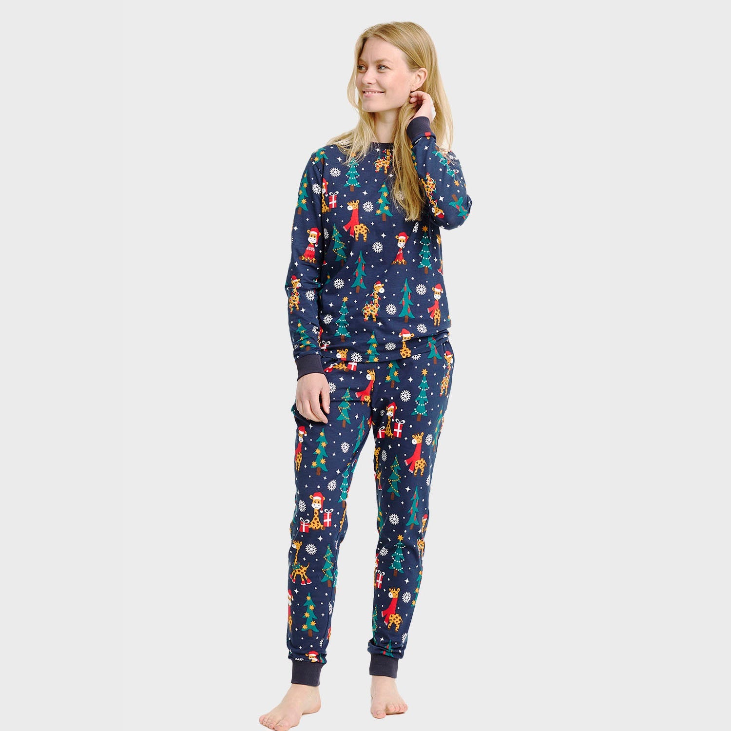 Kirahvin Joulupyjama – Naiset